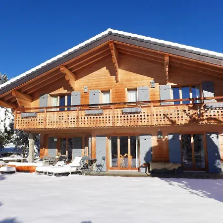 בקתה Chalet Les 3 Soeurs By Interhome *